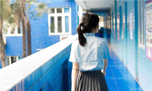 公安如何找到一个可以帮助我生孩子的女人？